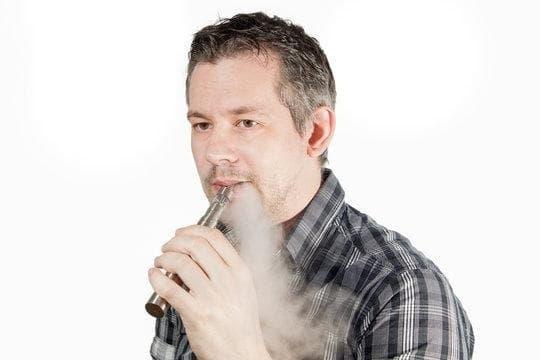 IBVape practical guide to refill for electronic cigarette with safety tips and IBVape flavor hacks