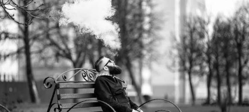 nhà cái uy tin Report Explores are electronic cigarettes safer than cigarettes and the Unexpected Implications for Players and Public Health
