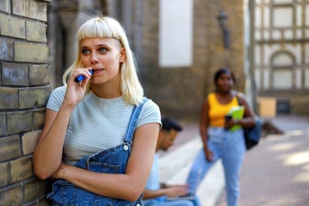 IBVape travel checklist - are you allowed to bring e cigarettes on a plane and IBVape battery safety tips