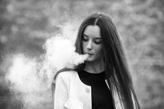 IBvape e-liquid tips so an electronic cigarette looks like real cigarette and delivers authentic vapor flavor